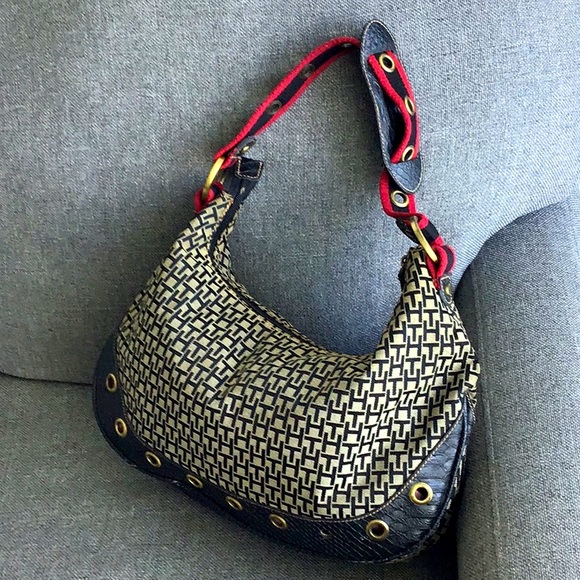 Tommy Hilfiger Handbags - Tommy Hilfiger Bag